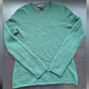 Lord & Taylor 100% Cashmere Sweater in Hunter Green